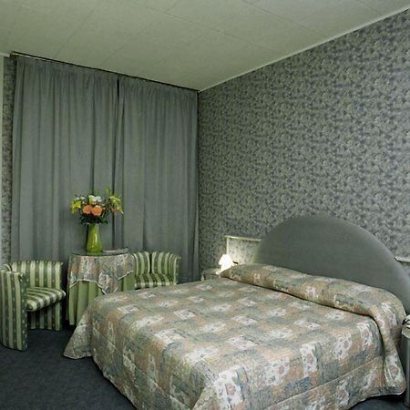 Hotel Il Burchiello Mira Exteriör bild