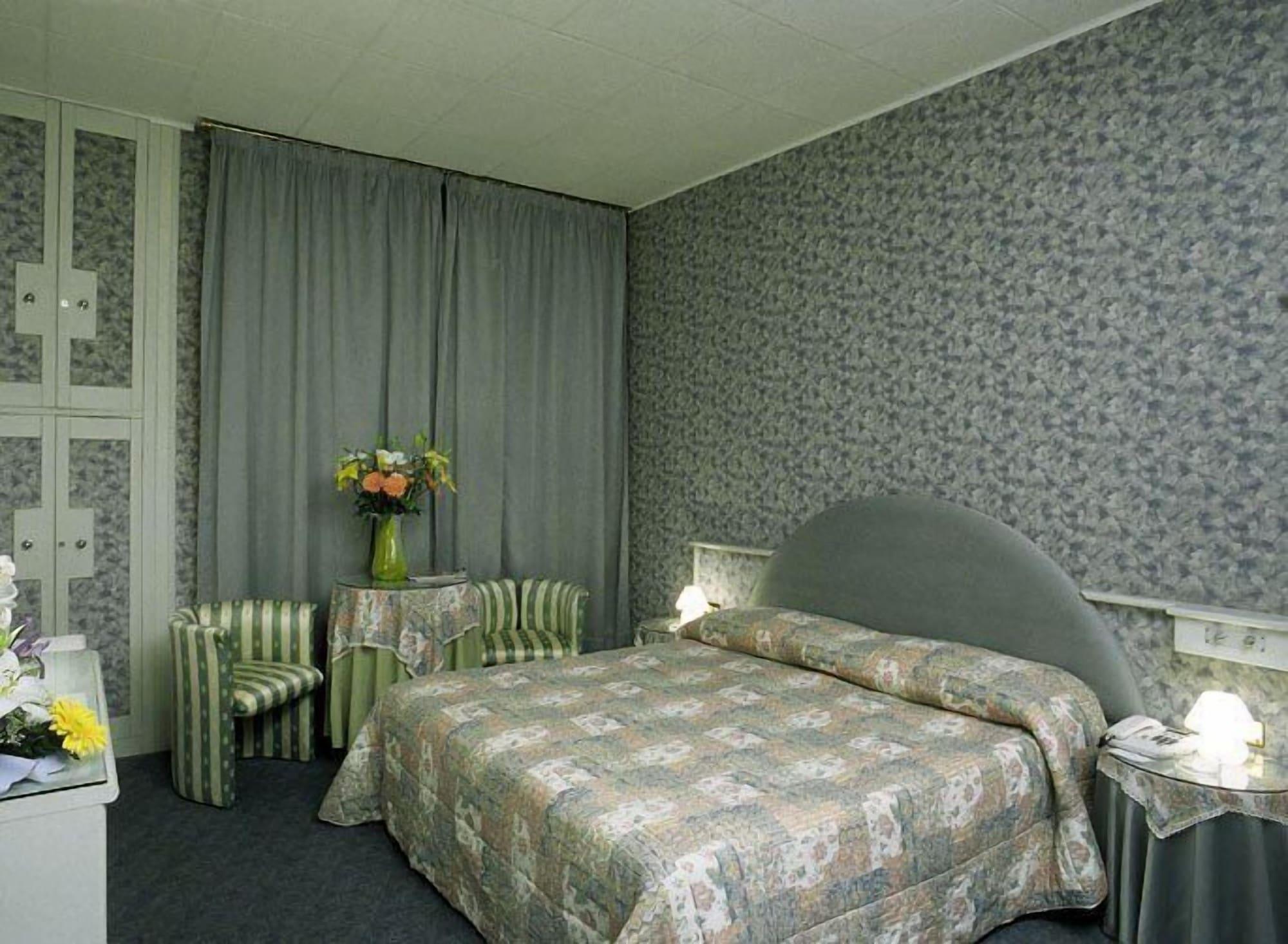 Hotel Il Burchiello Mira Exteriör bild